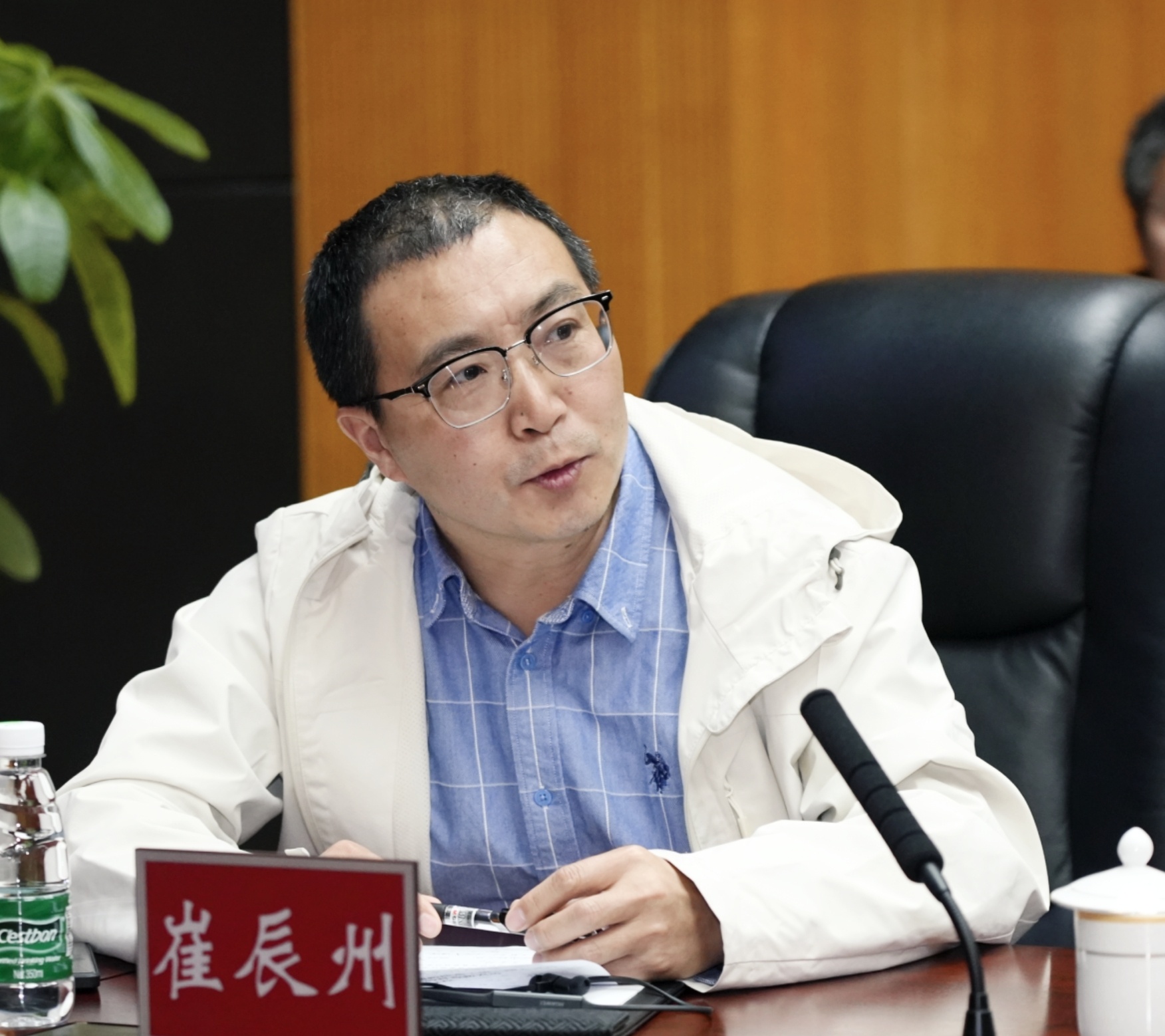 中国科学院国家天文台研究员崔辰州 中国科学院国家天文台研究员崔辰州